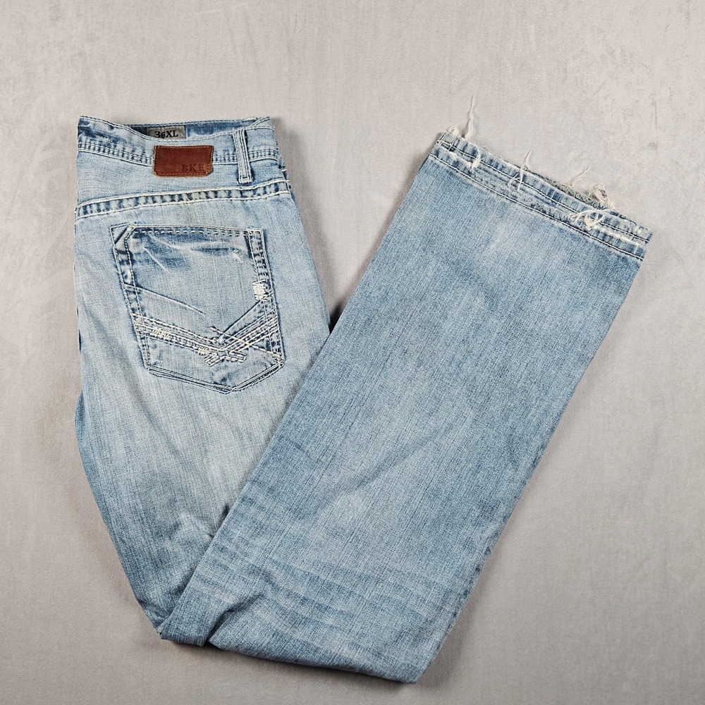 BKE Tyler Jeans Mens 36XL (36x35) Light Wash Distressed Bootcut Distressed